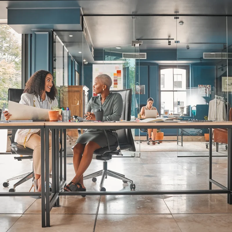 Trendy-Coworking-Space-GettyImages-1390077941.jpg